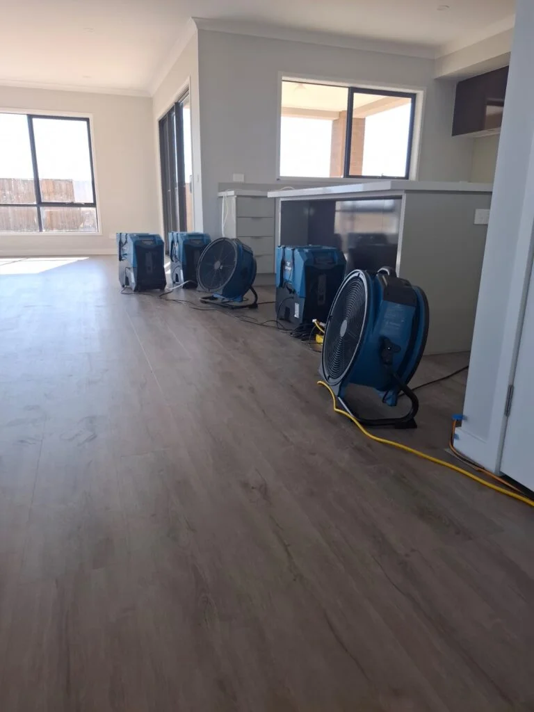 Emergency flood restoration service in Geelong available 24/7